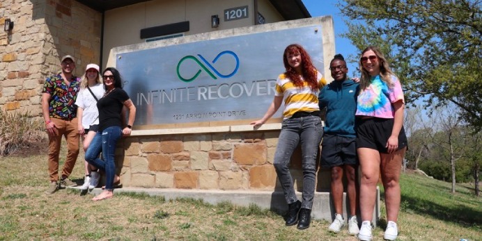 Infinite Recovery exterior sign